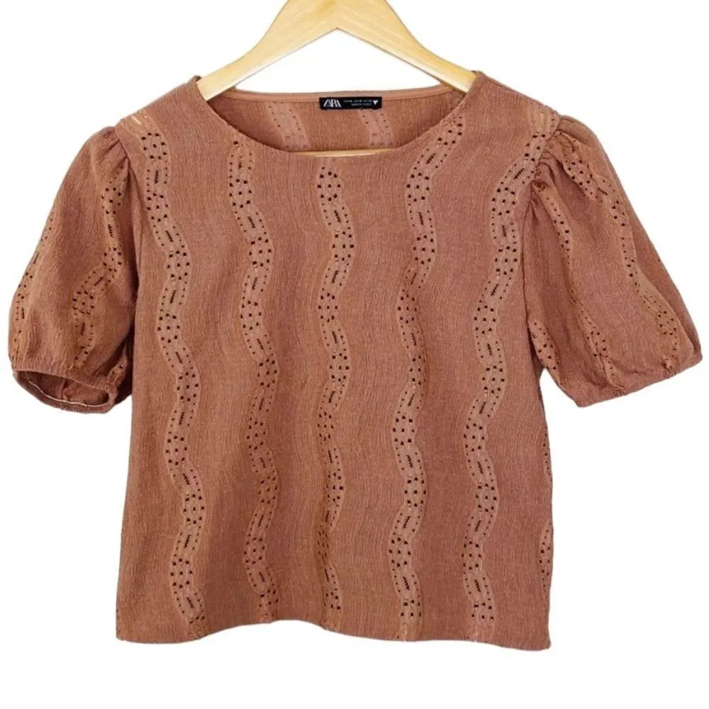 Zara lace balloon sleeve cropped top size medium